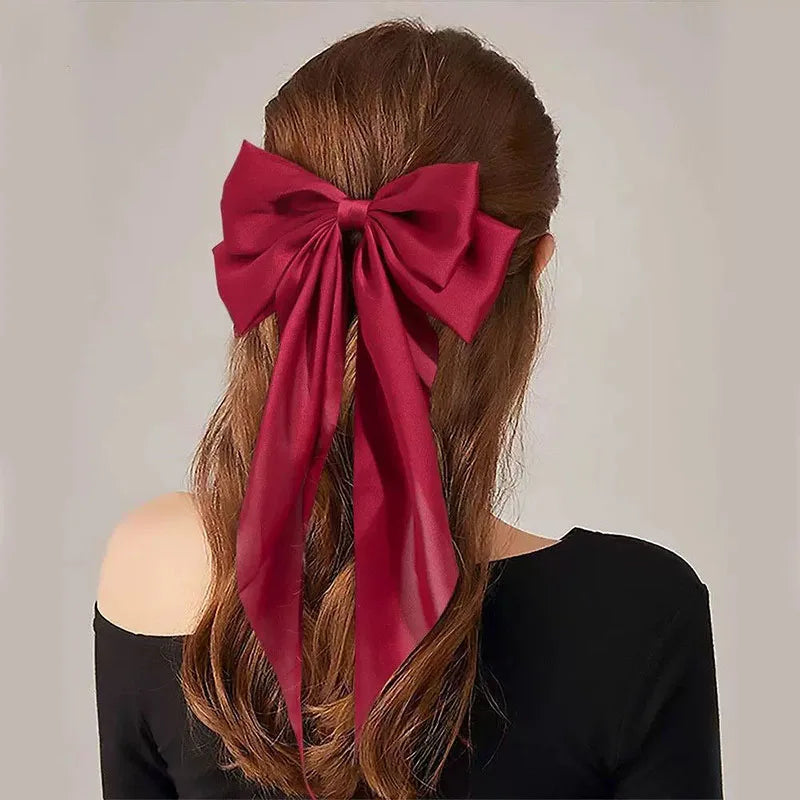 Elegant bow hair clip for magical girls